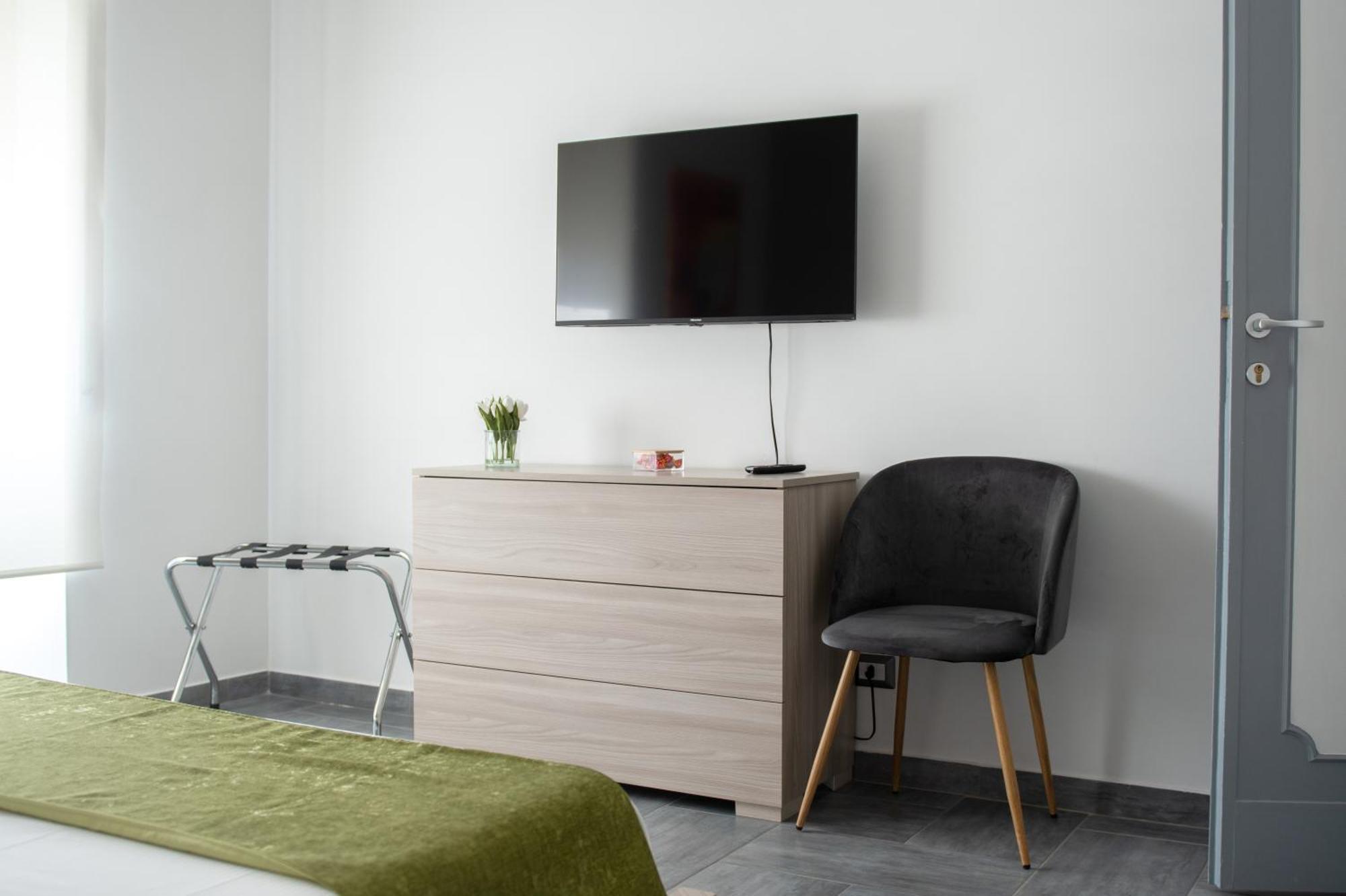 Casa Vacanze Family House Posizione Centralissima Civitavecchia Eksteriør bilde