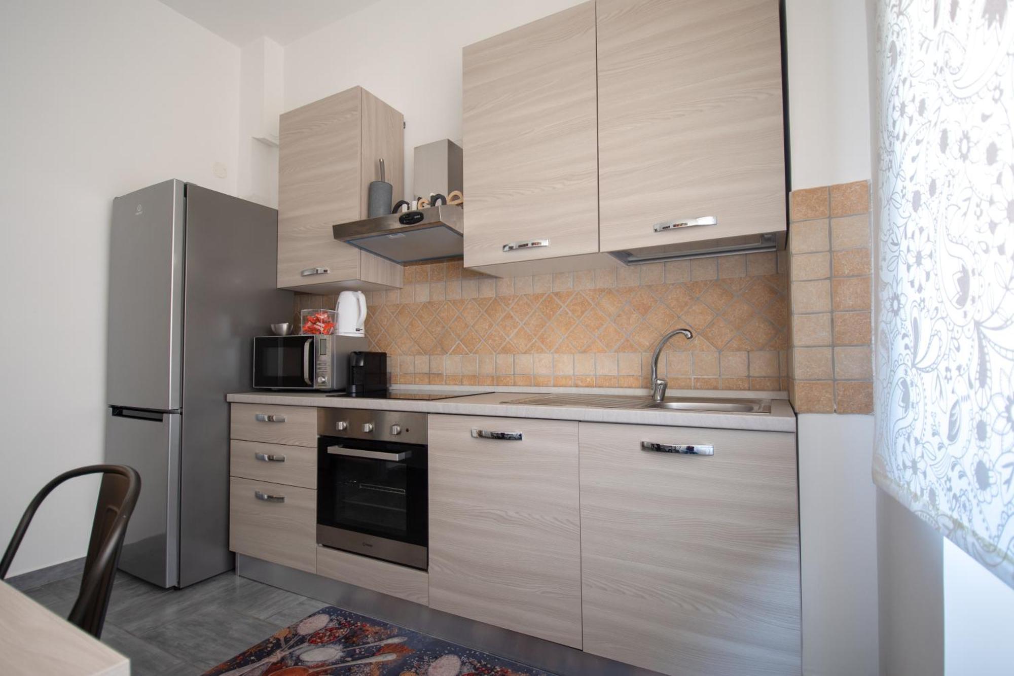 Casa Vacanze Family House Posizione Centralissima Civitavecchia Eksteriør bilde