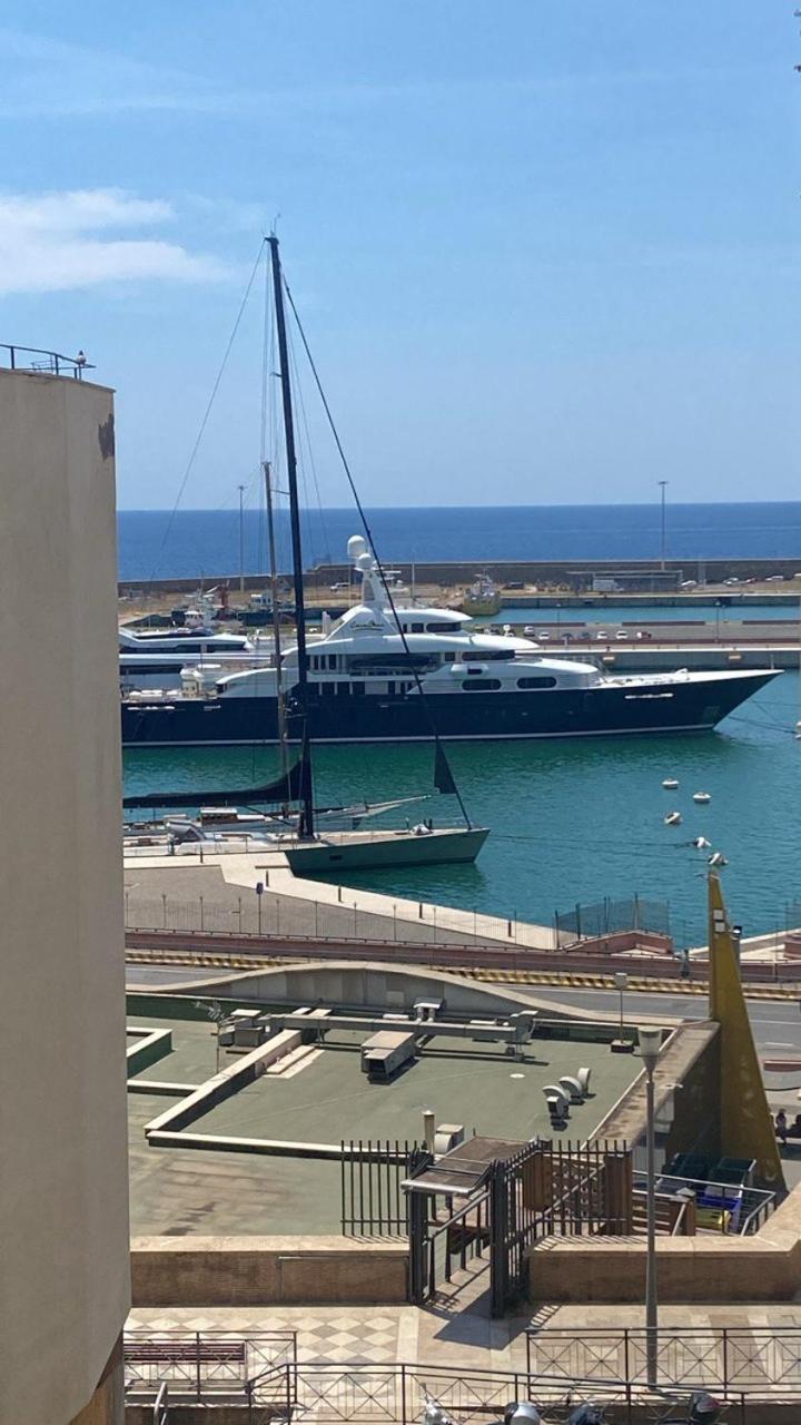 Casa Vacanze Family House Posizione Centralissima Civitavecchia Eksteriør bilde